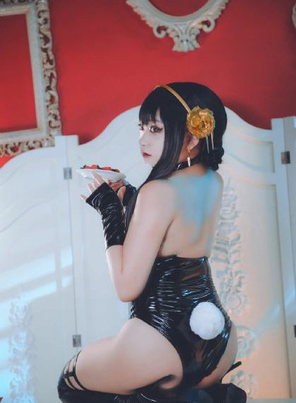 校花喂我乳我脱她胸罩免费视频_HD在线播放观看